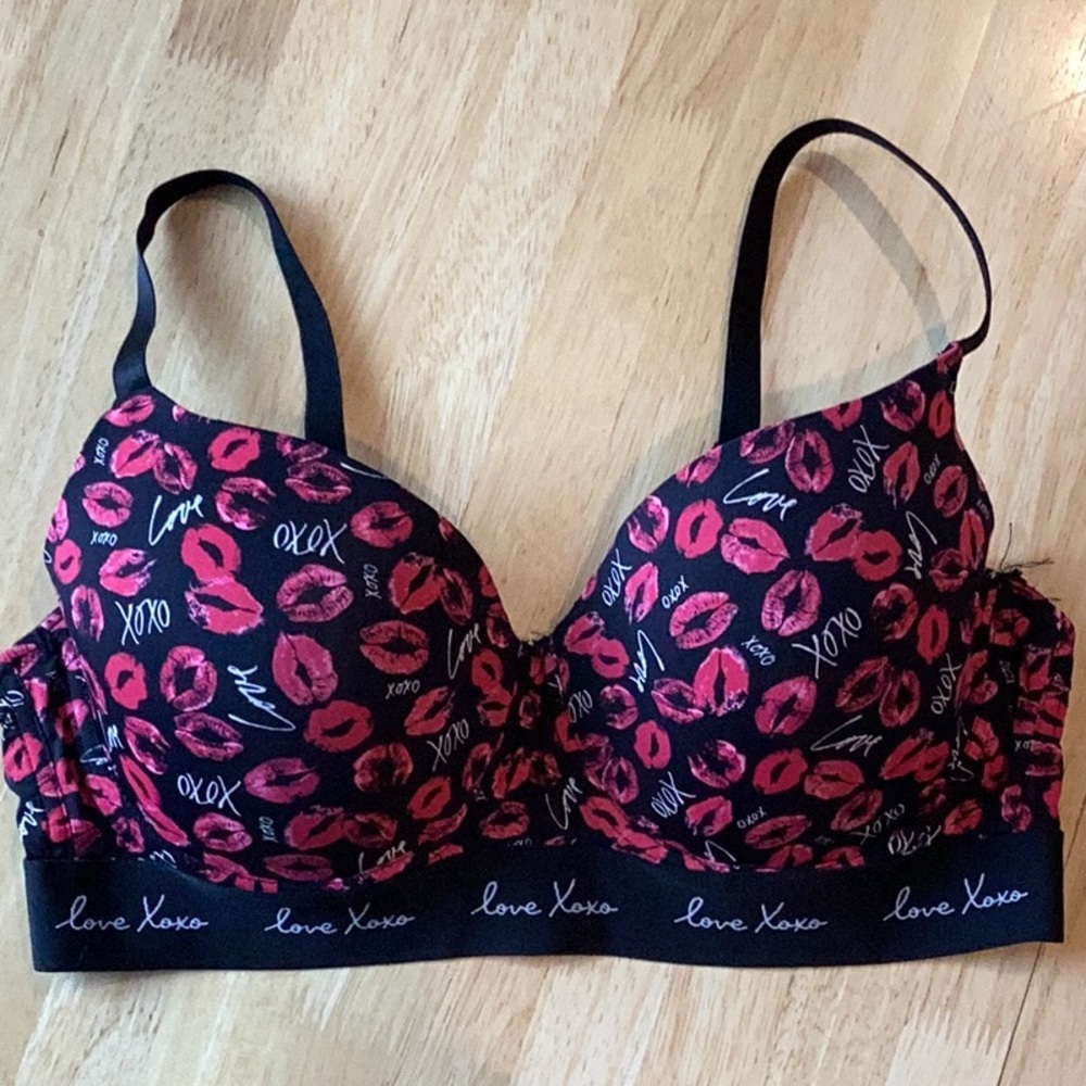 XOXO Plus Size Bra, Size 40C, good condition.